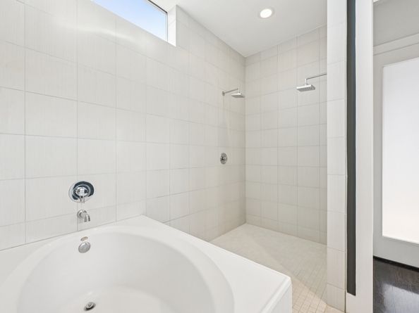 5929 E Post Oak Lane, Houston TX 77055