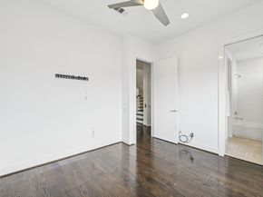 5929 E Post Oak Lane, Houston TX 77055