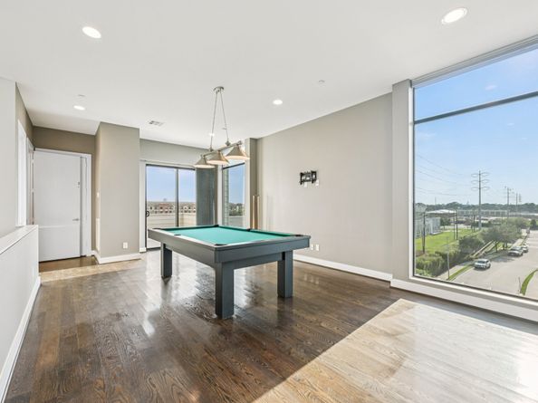 5929 E Post Oak Lane, Houston TX 77055