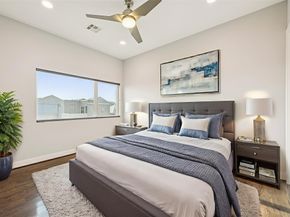 5929 E Post Oak Lane, Houston TX 77055