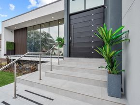 5027 Jackwood Street, Houston TX 77096