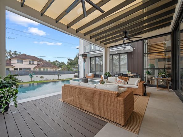 5027 Jackwood Street, Houston TX 77096