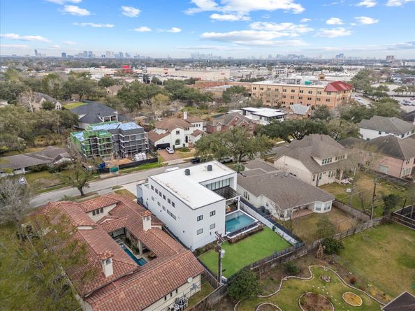 5027 Jackwood Street, Houston TX 77096