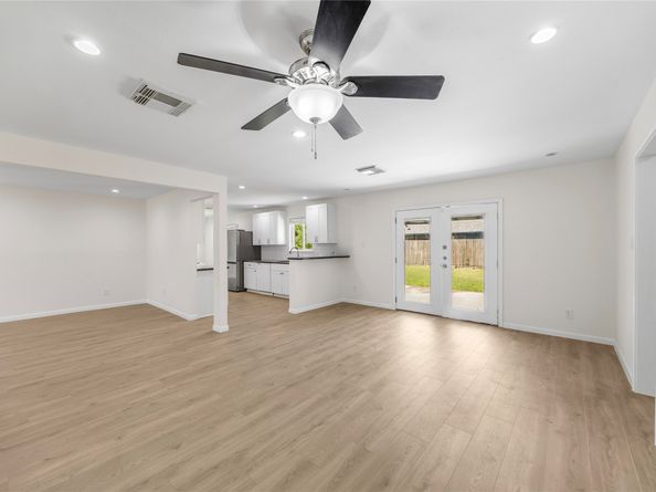 5502 Dawnridge Drive, Houston TX 77035