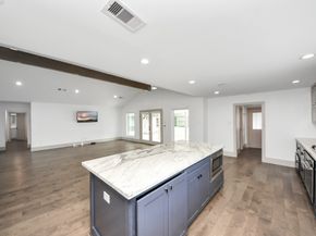 5623 Jackwood Street, Houston TX 77096