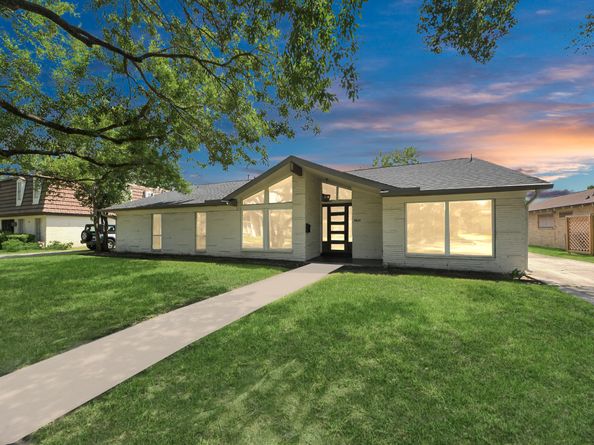 5623 Jackwood Street, Houston TX 77096