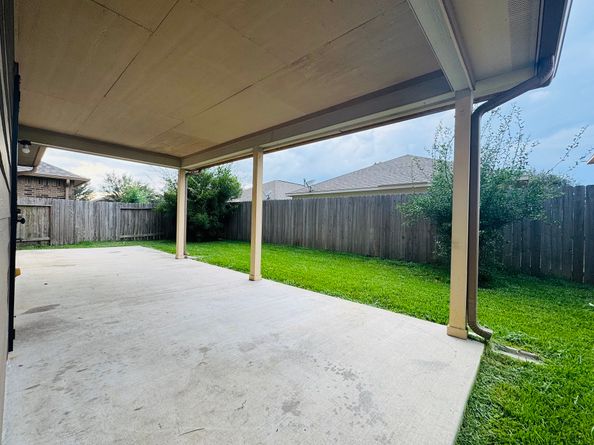 18318 Canary Bluff Lane, Cypress TX 77433