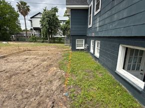 611 Mathis Street, Houston TX 77009