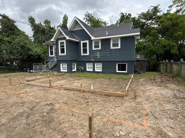 611 Mathis Street, Houston TX 77009