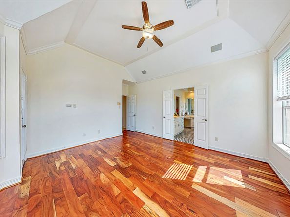 402 Bay Bridge Drive, Sugar Land TX 77478