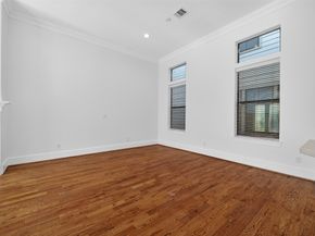 2506 Maxroy Street, Houston TX 77007