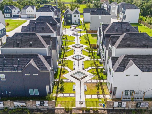 8305 Springwood Creek Lane, Houston TX 77055