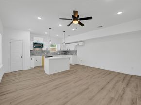 8023 Birmingham, Houston TX 77028