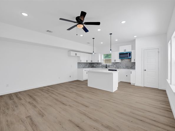 8023 Birmingham, Houston TX 77028