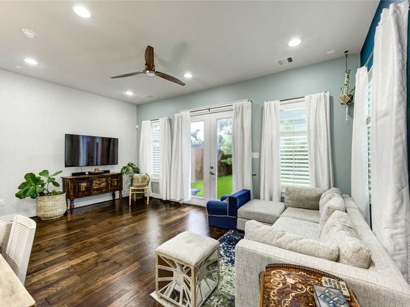 2013 Schweikhardt Street, Houston TX 77020