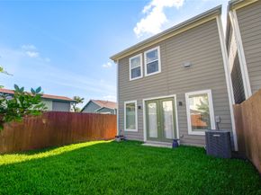 2013 Schweikhardt Street, Houston TX 77020