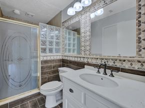 8910 Beau Monde Drive, Houston TX 77099