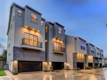 2616 Riverside Drive