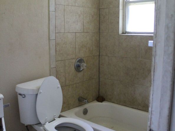 4813 Angleton Street, Houston TX 77033