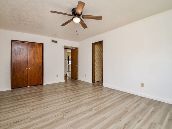 7307 Addicks Clodine Road, Houston TX 77083
