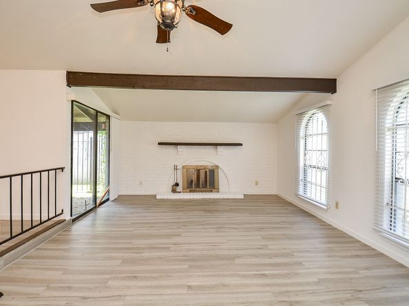 7307 Addicks Clodine Road, Houston TX 77083