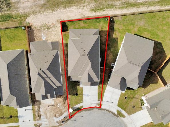 12047 Maple Oak Drive, Houston TX 77066