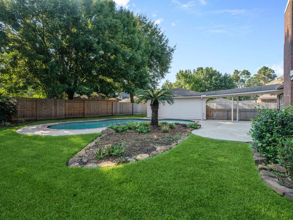 3307 Greenwood Glen Drive, Kingwood TX 77345