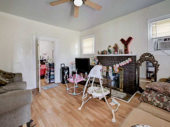 1308 Hughes Street, Houston TX 77023