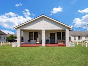 1308 Hughes Street, Houston TX 77023