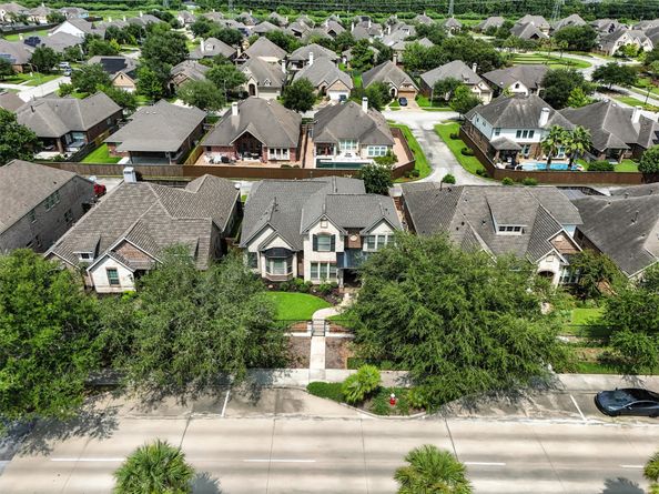 529 Water Street, Webster TX 77598