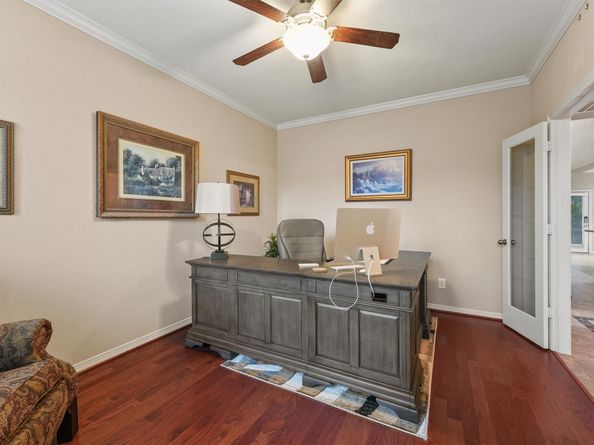 529 Water Street, Webster TX 77598