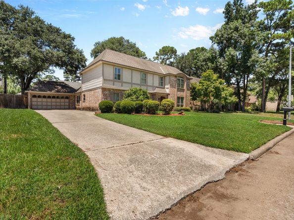 5510 Pine Arbor Drive, Houston TX 77066