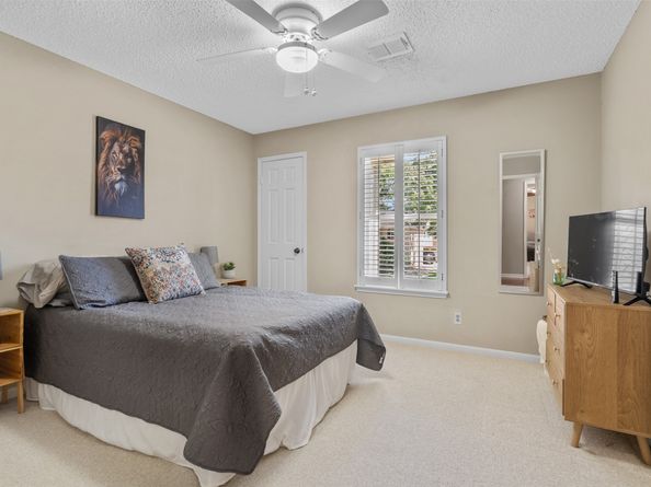 5510 Pine Arbor Drive, Houston TX 77066