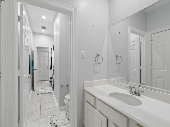 11723 Gallant Ridge Lane, Houston TX 77082