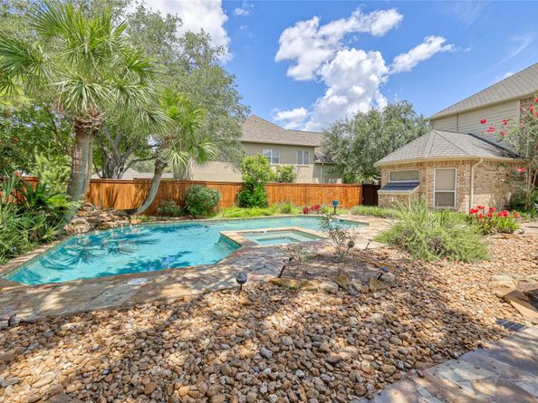 11723 Gallant Ridge Lane, Houston TX 77082