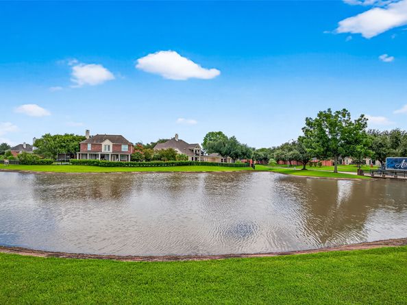 7218 Tessa Lakes, Sugar Land TX 77479
