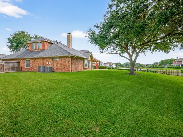 7218 Tessa Lakes, Sugar Land TX 77479