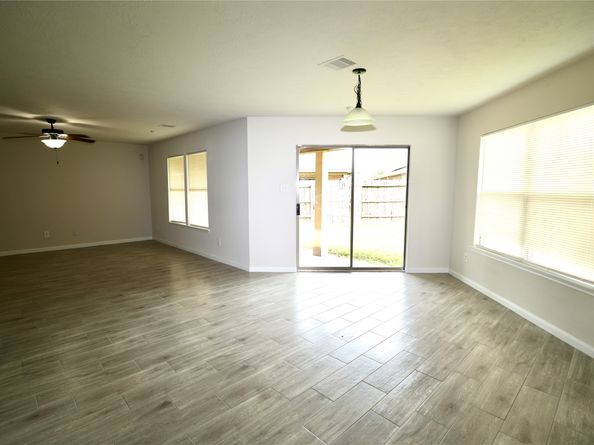 19010 Remington Springs Dr, Houston TX 77073