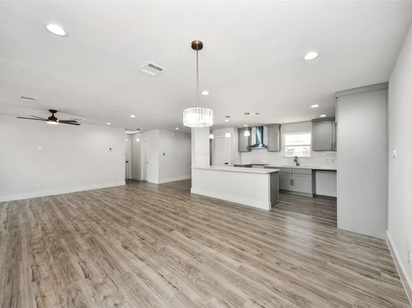 3618 Zephyr Street, Houston TX 77021