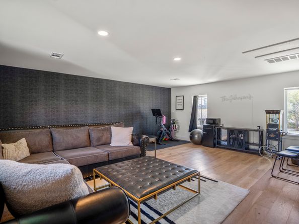 4991 Dumfries Drive, Houston TX 77096