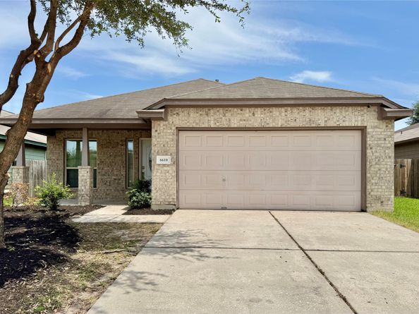 6610 Pine Tree Spring, Houston TX 77049