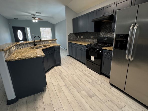 6610 Pine Tree Spring, Houston TX 77049