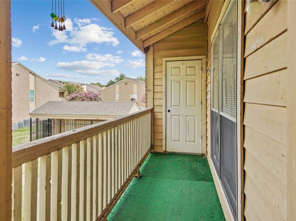 10211 Sugar Branch Drive 324, Houston TX 77036