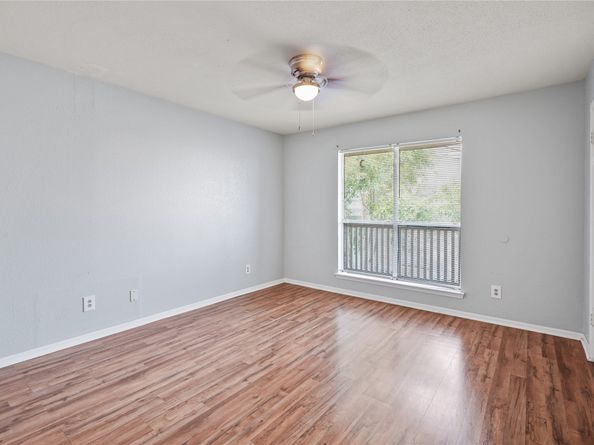 10211 Sugar Branch Drive 324, Houston TX 77036