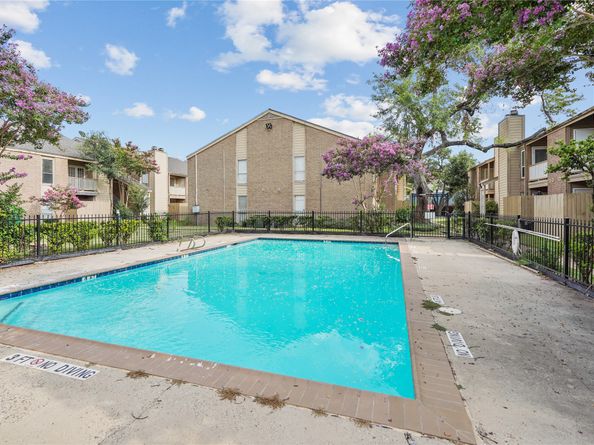 10211 Sugar Branch Drive 324, Houston TX 77036