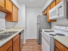 10211 Sugar Branch Drive 324, Houston TX 77036