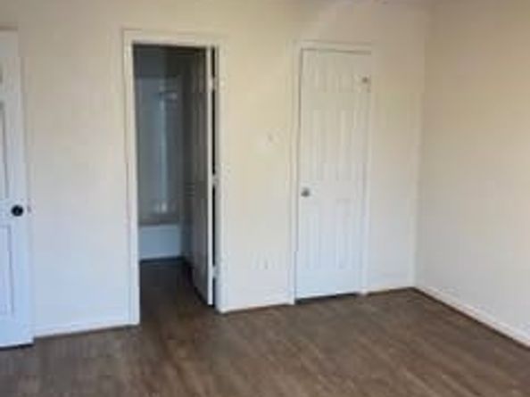 8100 Creekbend Drive 126, Houston TX 77071