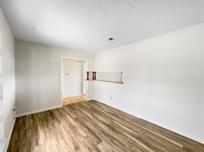 5206 Fairgreen Lane, Houston TX 77048