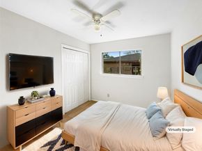 5206 Fairgreen Lane, Houston TX 77048