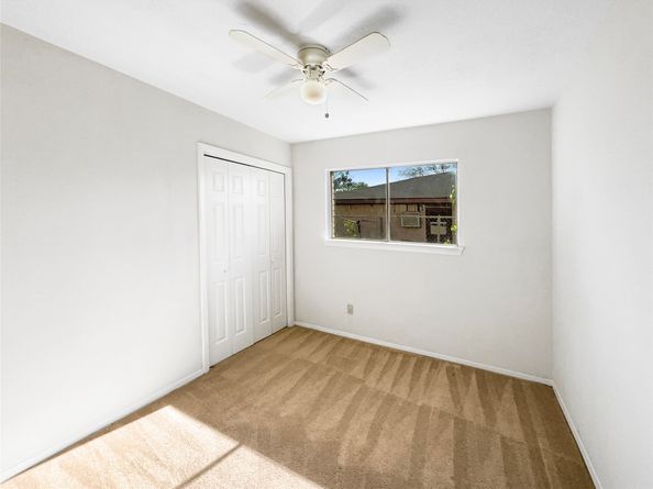 5206 Fairgreen Lane, Houston TX 77048